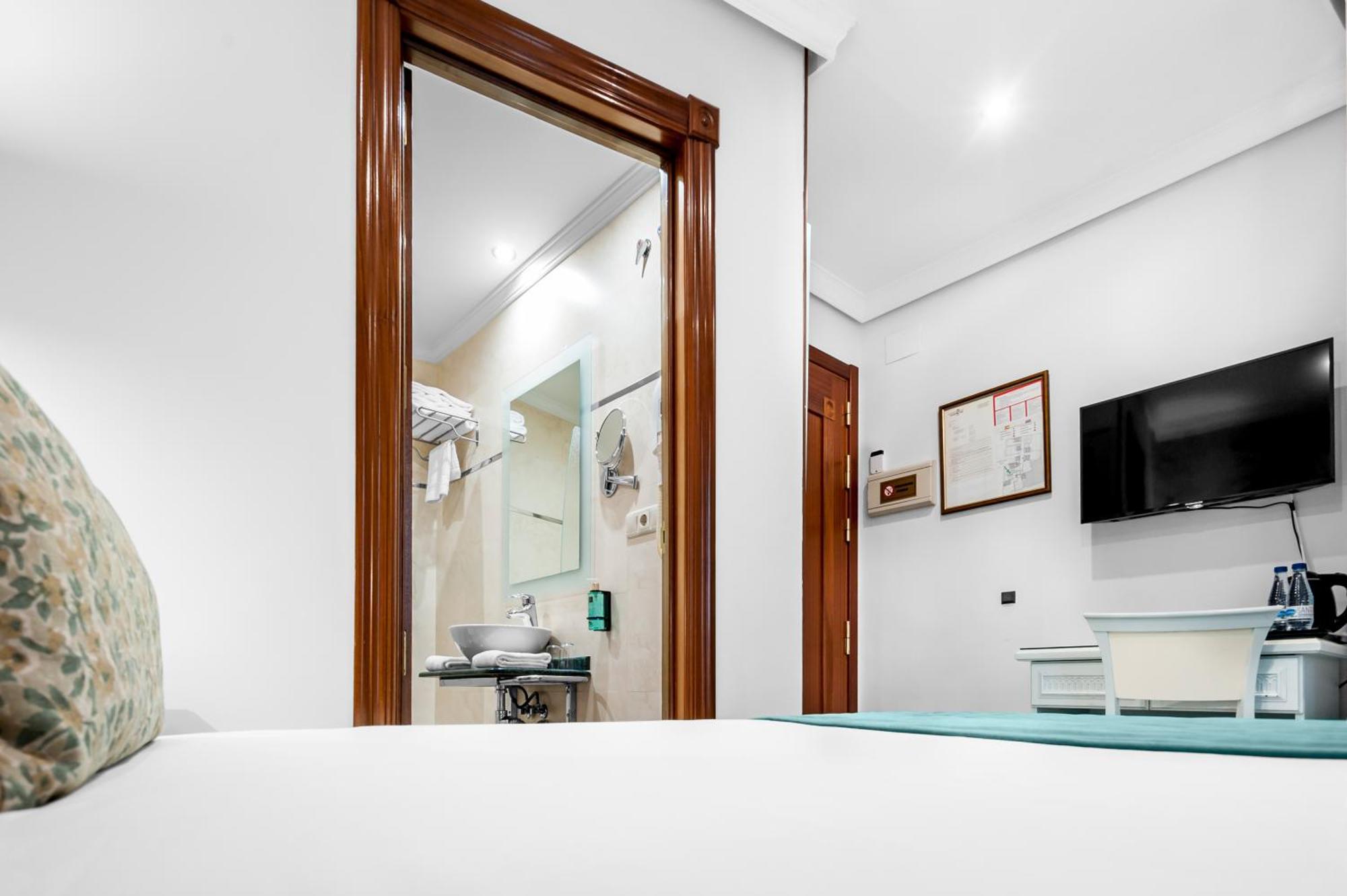Hotel Boutique Almenas 3*