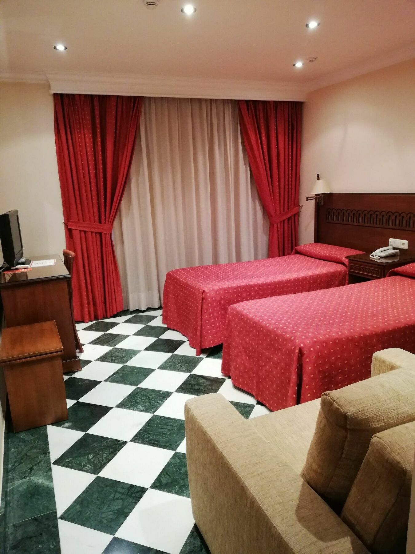 Boutique Almenas Hotel