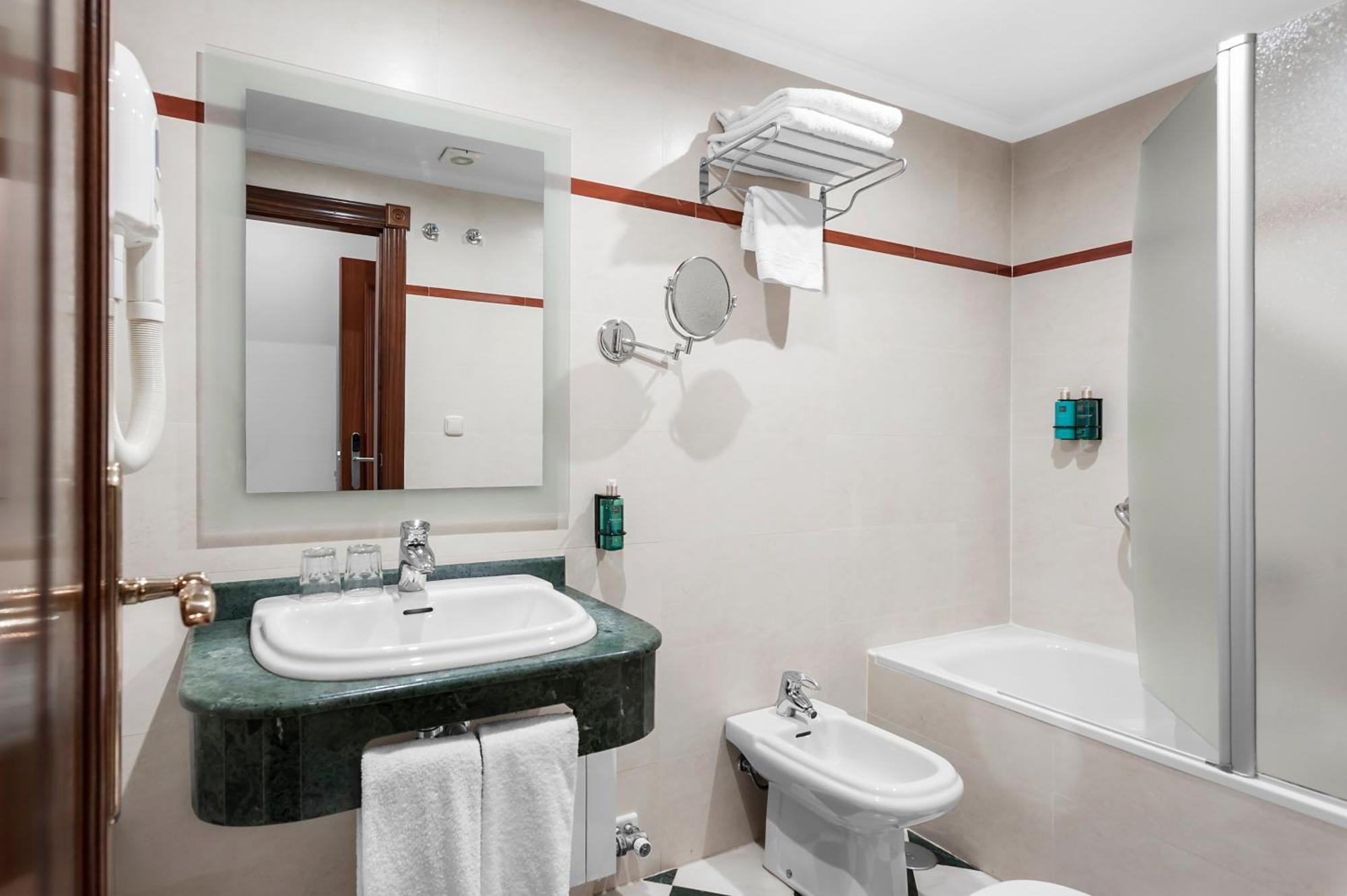 Boutique Almenas Hotel Granada